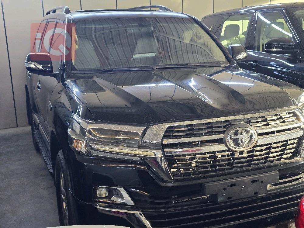 تويوتا لاندكروزر